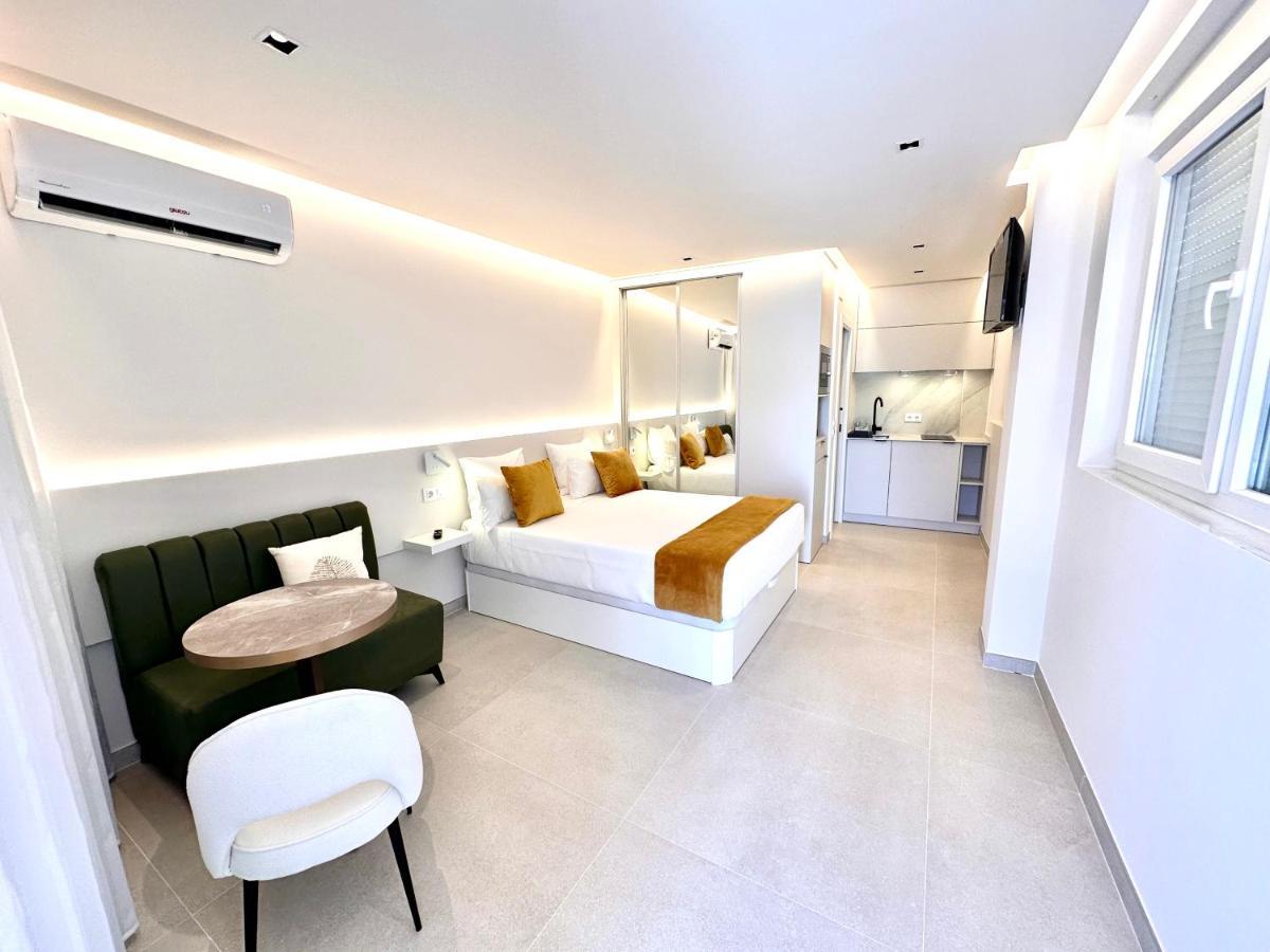 Suite Ron In Marina 2 People Puerto Deportivo Benalmádena Dış mekan fotoğraf