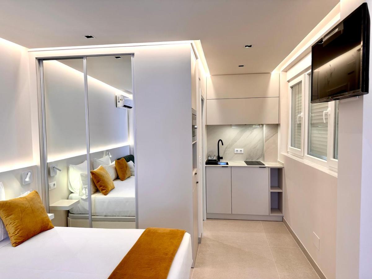 Suite Ron In Marina 2 People Puerto Deportivo Benalmádena Dış mekan fotoğraf